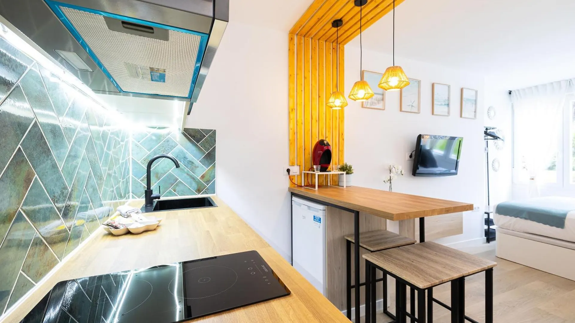 Holidays2Benalmadena Marysol Studio Aacc And Pool 公寓